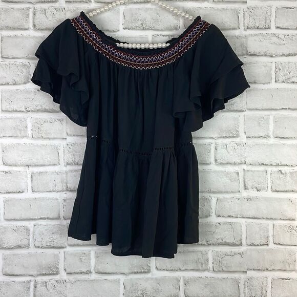 She & Sky Off Shoulder Peasant Style Top Black With Embroidered Neckline Small - Picture 1 of 9